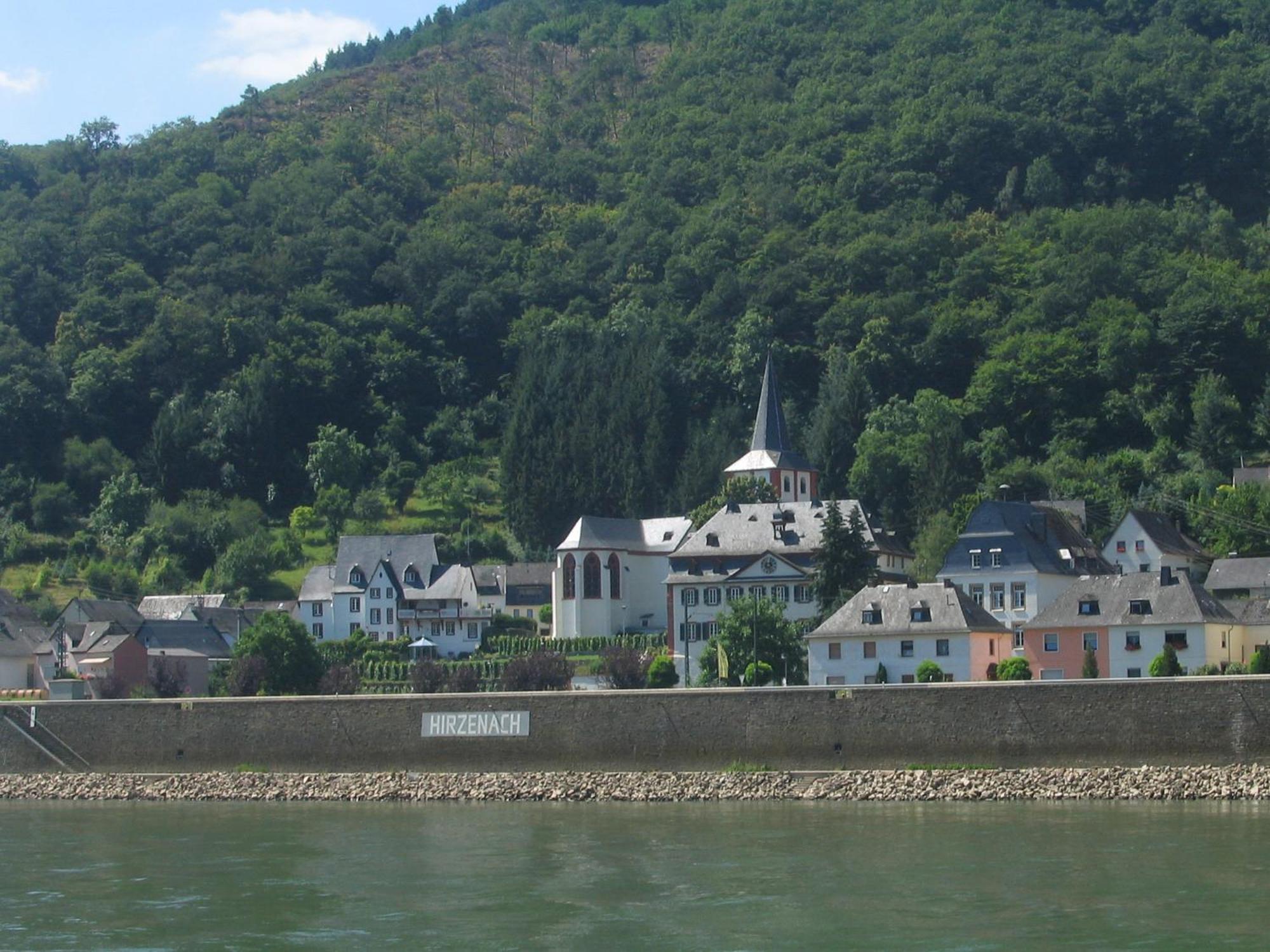 Pension Roehrig Hirzenach ภายนอก รูปภาพ