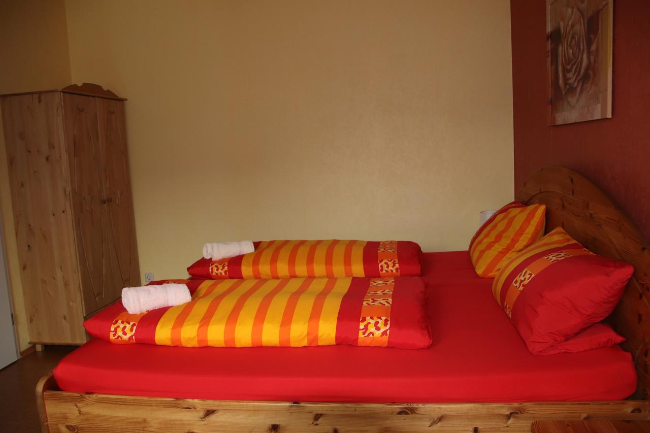 Pension Roehrig Hirzenach ภายนอก รูปภาพ